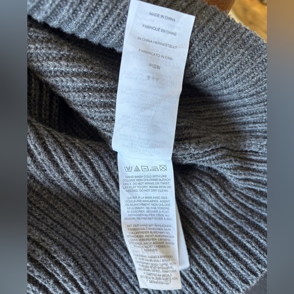 J. Crew Woodsmen, Military Style, Ribbed Knit Crew Neck w/ Leather Patches, M? - Picture 10 of 10